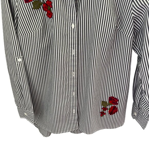 Denim & Co White with Gray Stripes Button Up Shirt Top Sz Medium Rose Applique - Picture 4 of 7